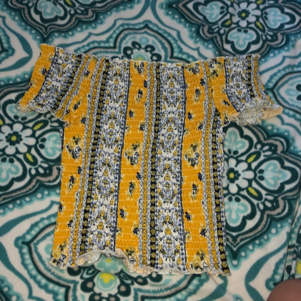 Rue 21 crop top